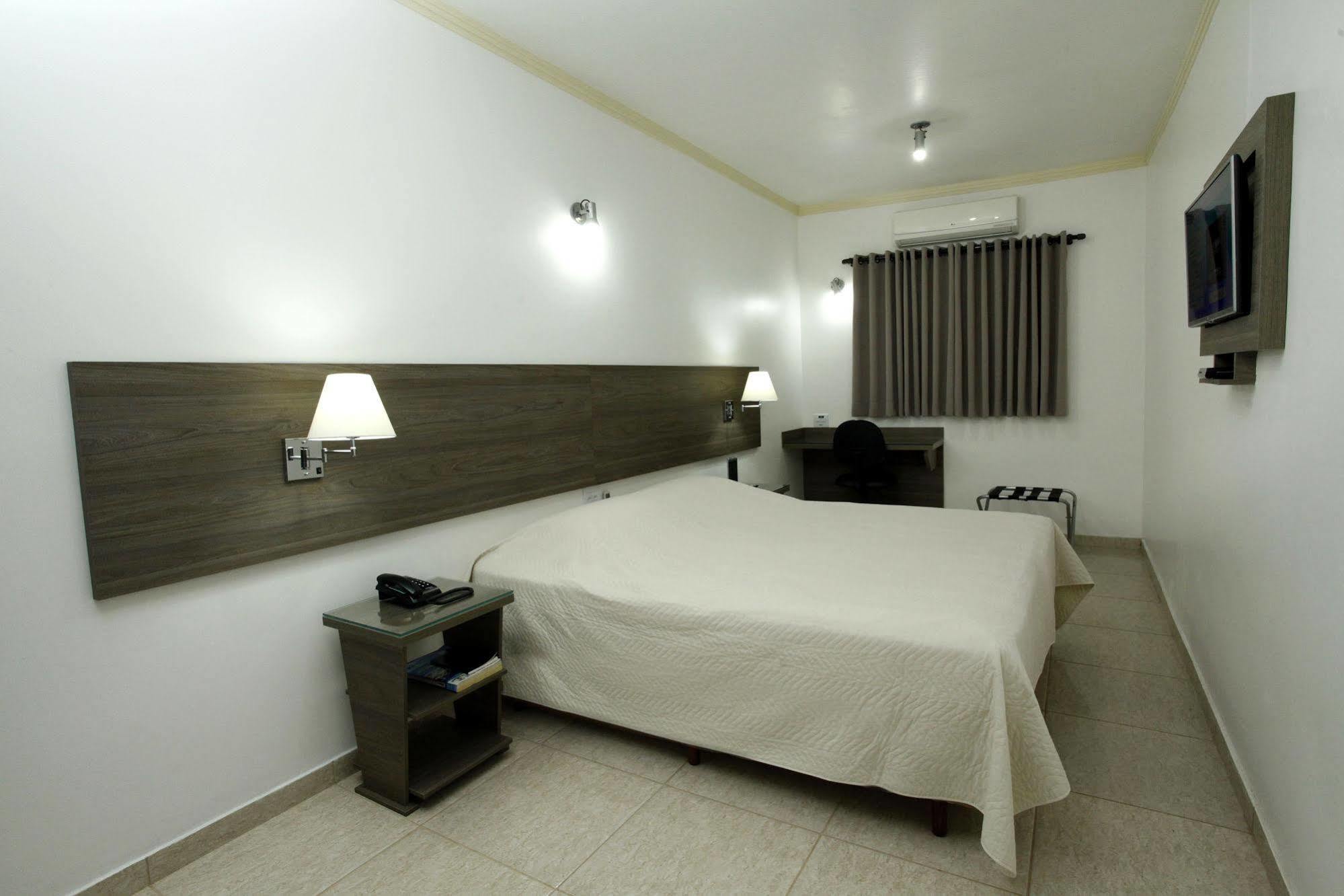 Indaia Hotel Сан-Карлус Экстерьер фото