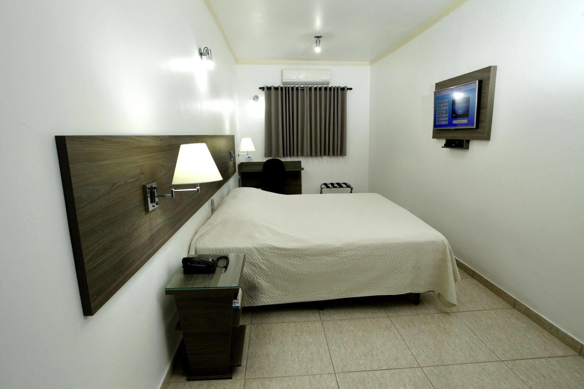 Indaia Hotel Сан-Карлус Экстерьер фото